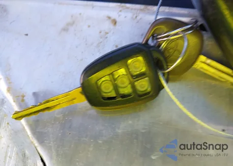 2013 Toyota Camry Se z USA, uszkodzony, nr VIN 4T1BF1FK3DU279623